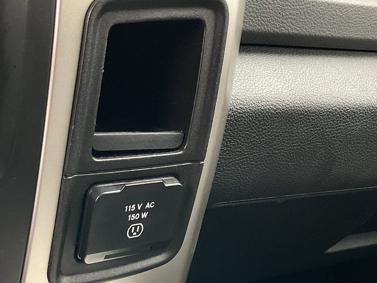 Used 2016 RAM 1500 Lone Star RWD image 40