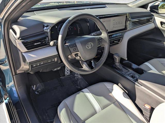 Used 2025 Toyota Camry SE image 10