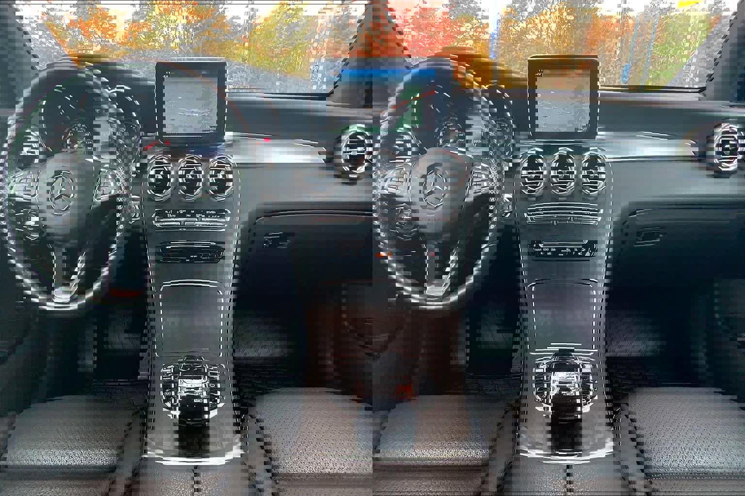 Used 2017 Mercedes-Benz GLC 300 4MATIC image 14