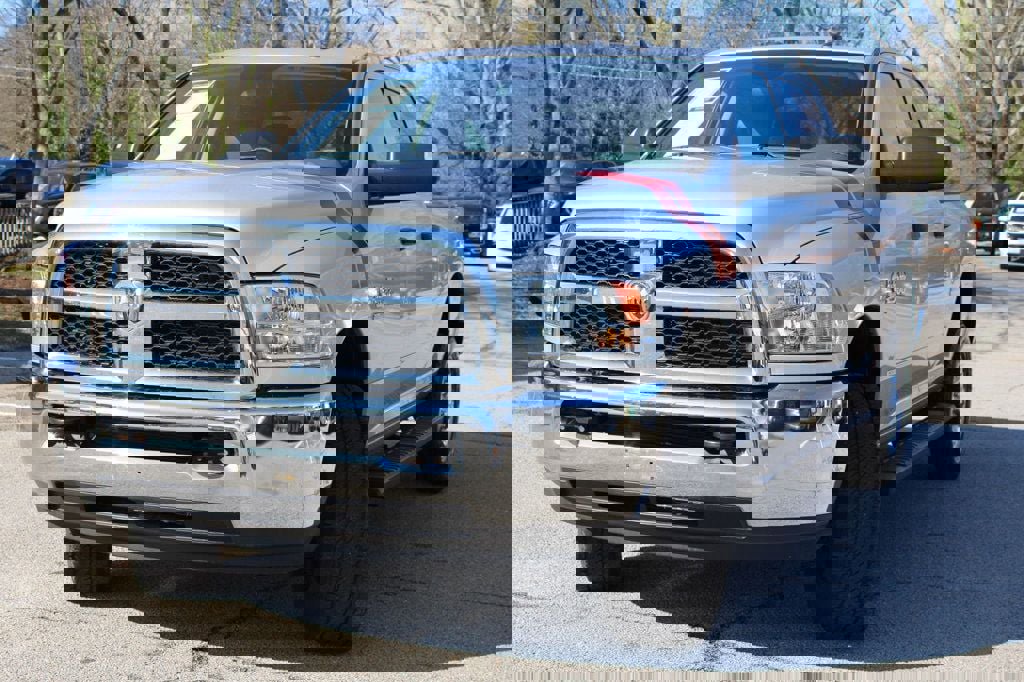 Used 2018 RAM 2500 Tradesman w/ Chrome Appearance Group image 44