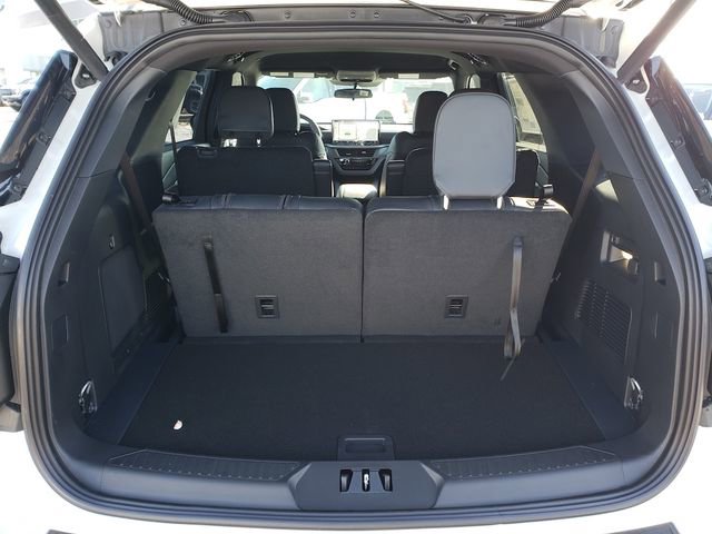 New 2026 Ford Explorer ST-Line image 8