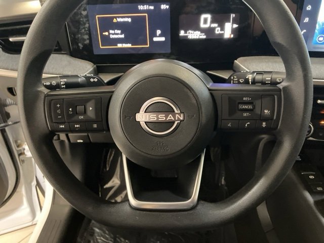 Used 2025 Nissan Kicks SV image 13