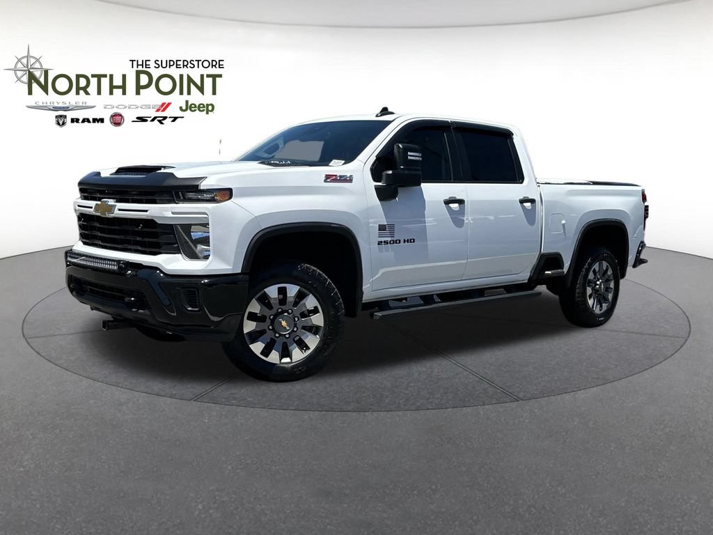 Used 2024 Chevrolet Silverado 2500 Custom w/ Custom Value Package AWD/4WD image 1
