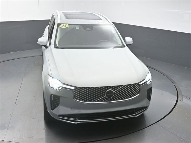 Used 2025 Volvo XC90 B6 Core w/ Protection Package image 42