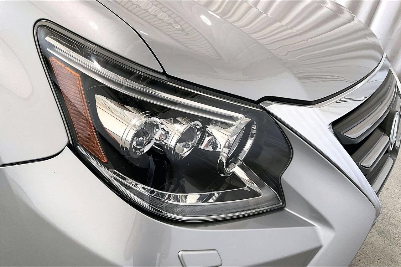 Used 2014 Lexus GX 460 w/ Premium Package AWD/4WD image 28