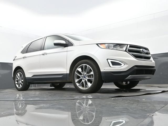 Used 2015 Ford Edge Titanium w/ Equipment Group 302A FWD image 9