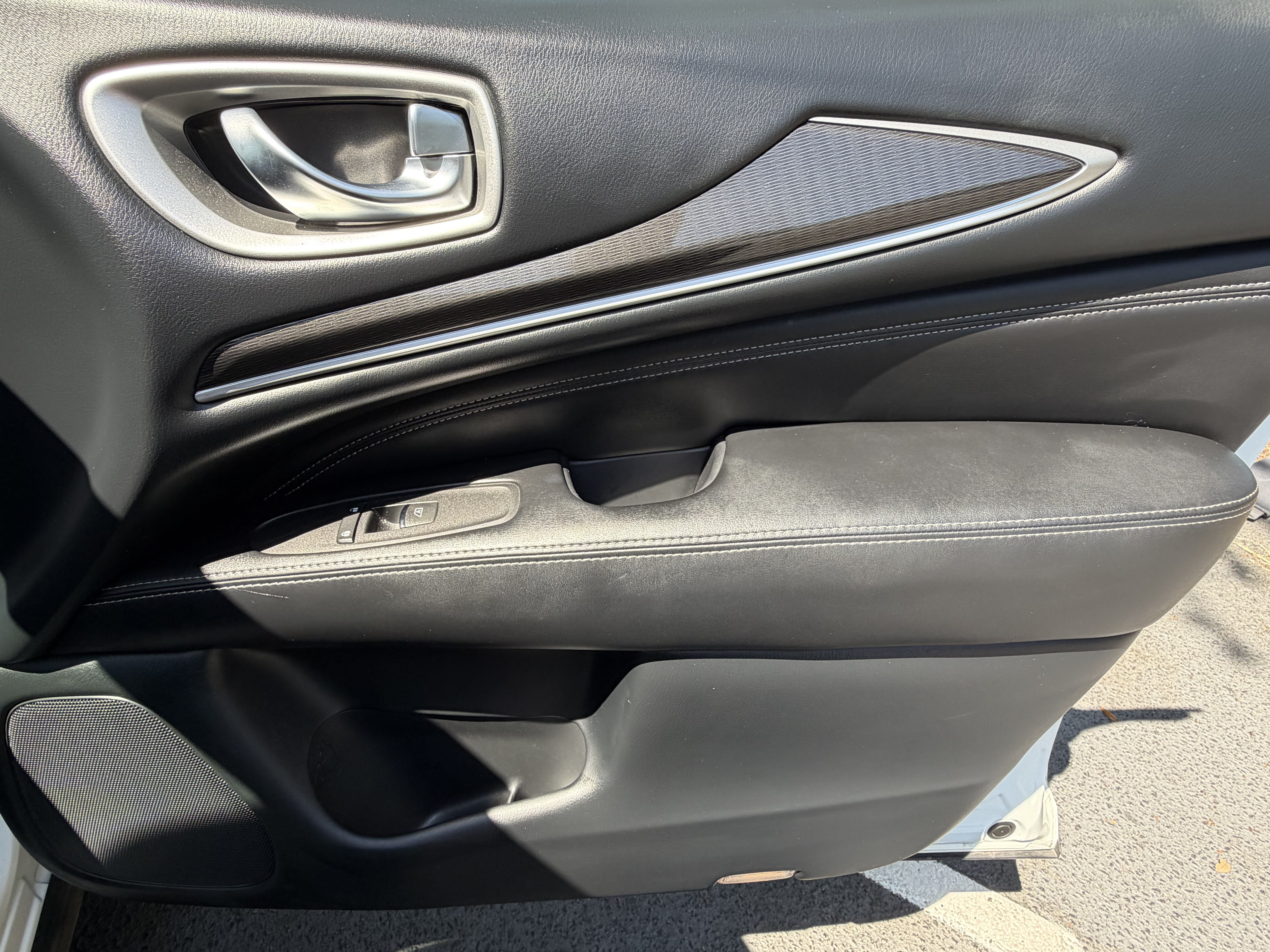 Used 2020 INFINITI QX60 Luxe w/ Essential Package AWD/4WD image 42