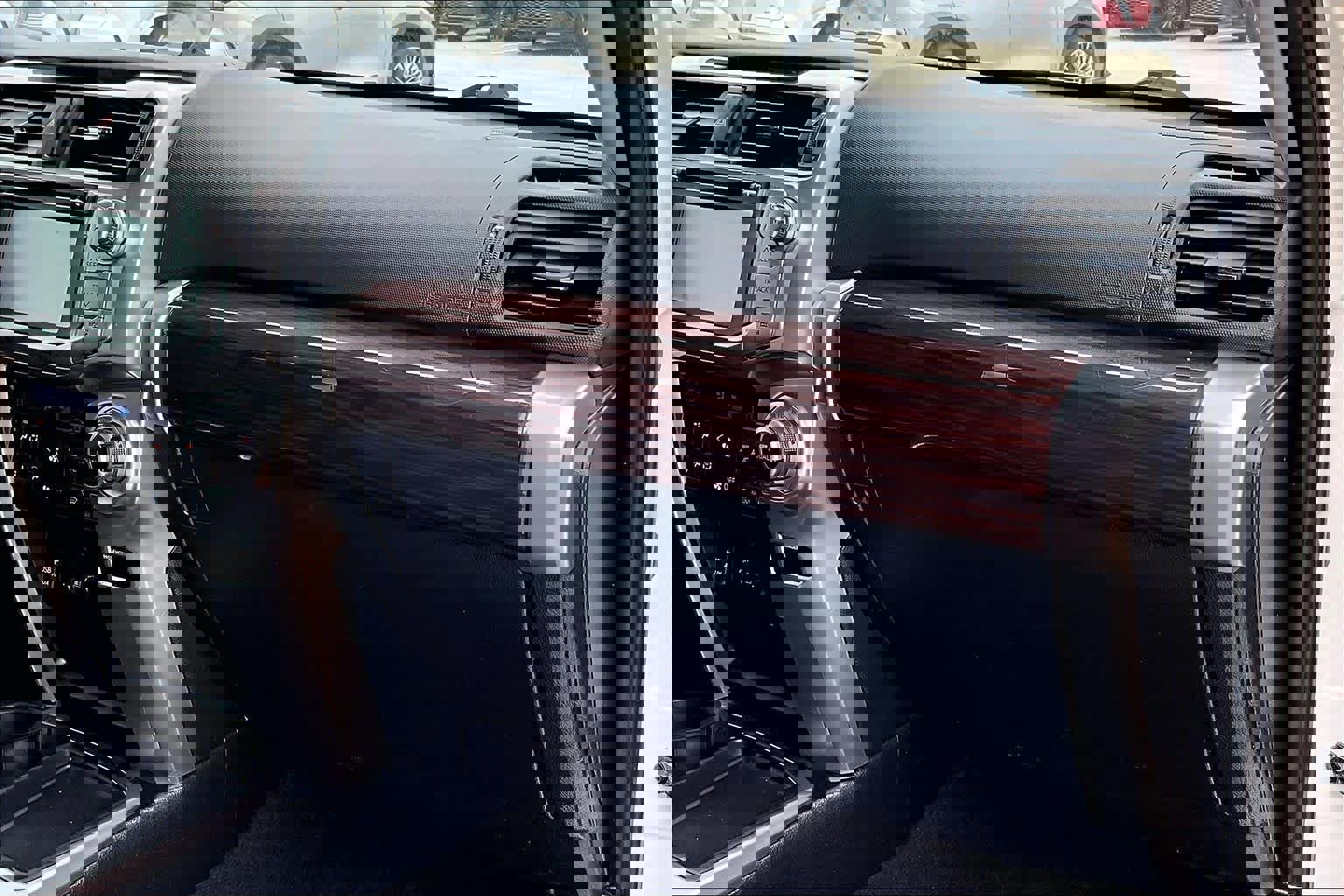 Used 2018 Toyota 4Runner Limited RWD image 17