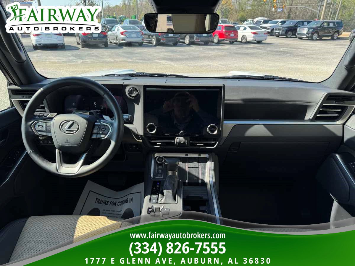 Used 2024 Lexus GX 550 AWD/4WD image 14