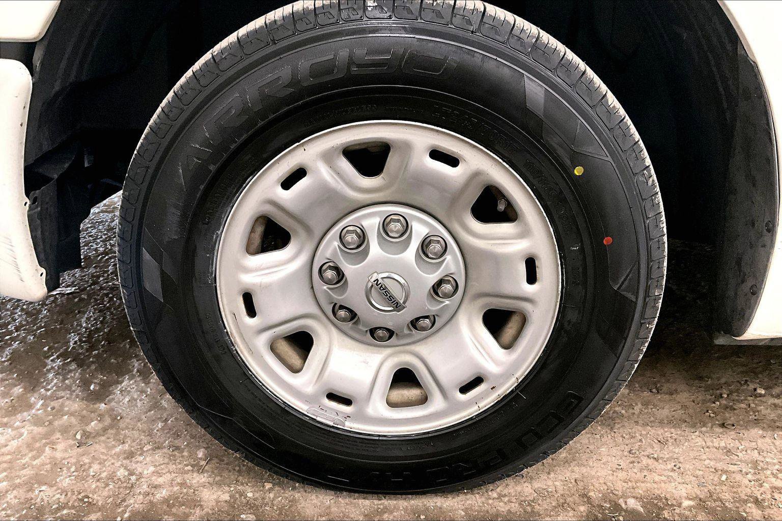 Used 2019 Nissan NV 2500 SV image 9