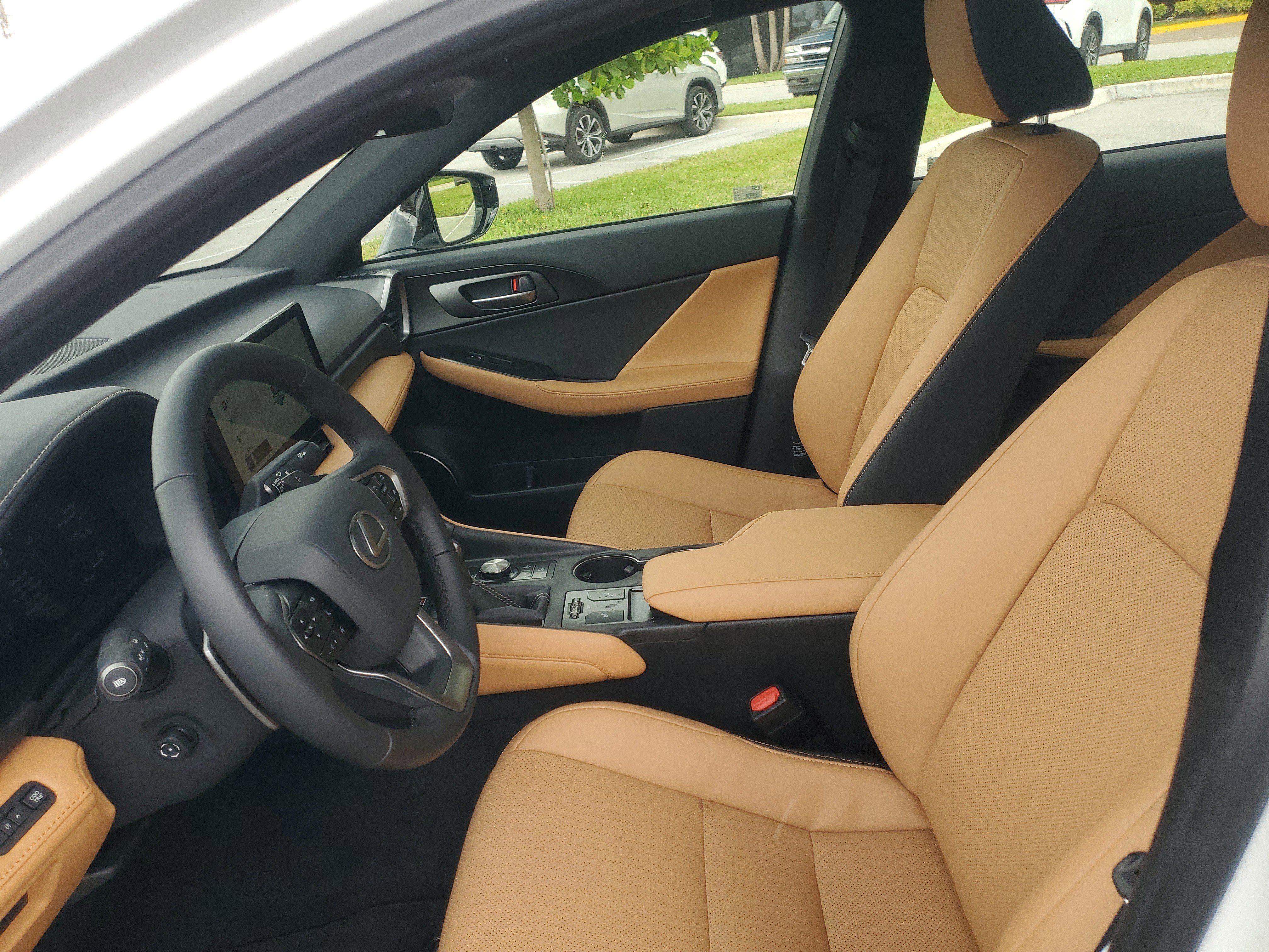 Used 2026 Lexus IS 350 F Sport w/ Accessory Package Z1 RWD image 18