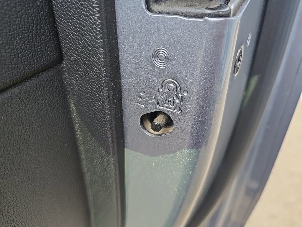 Used 2025 Chevrolet Silverado 1500 LT image 83