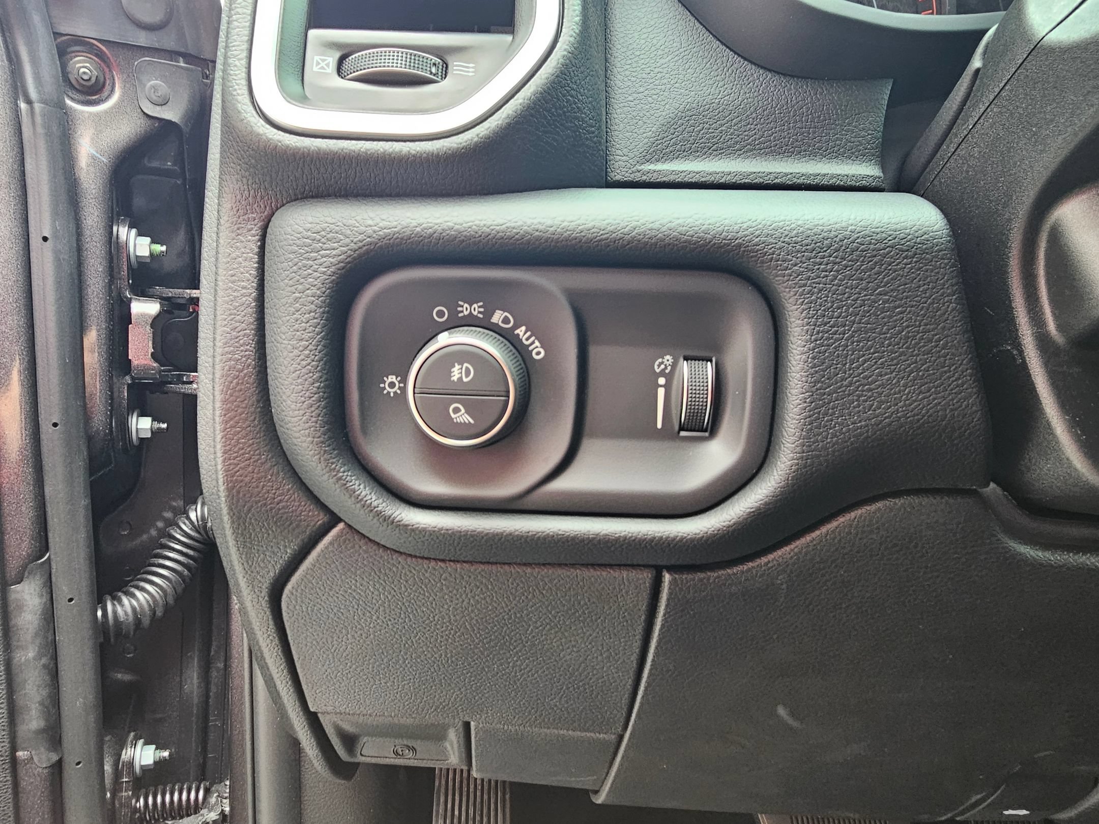 New 2026 RAM 2500 Big Horn AWD/4WD image 18
