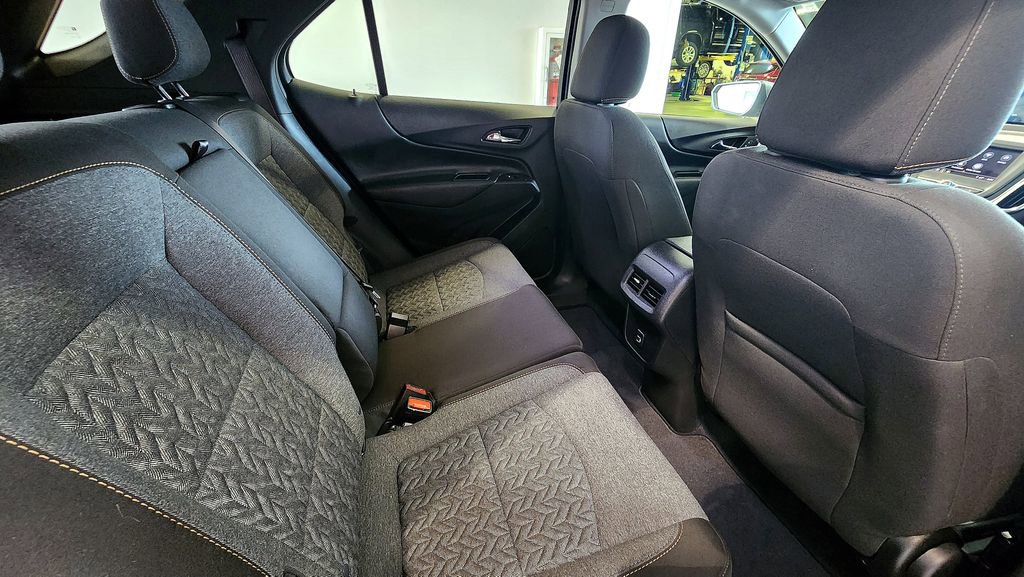 Used 2024 Chevrolet Equinox LT FWD image 42