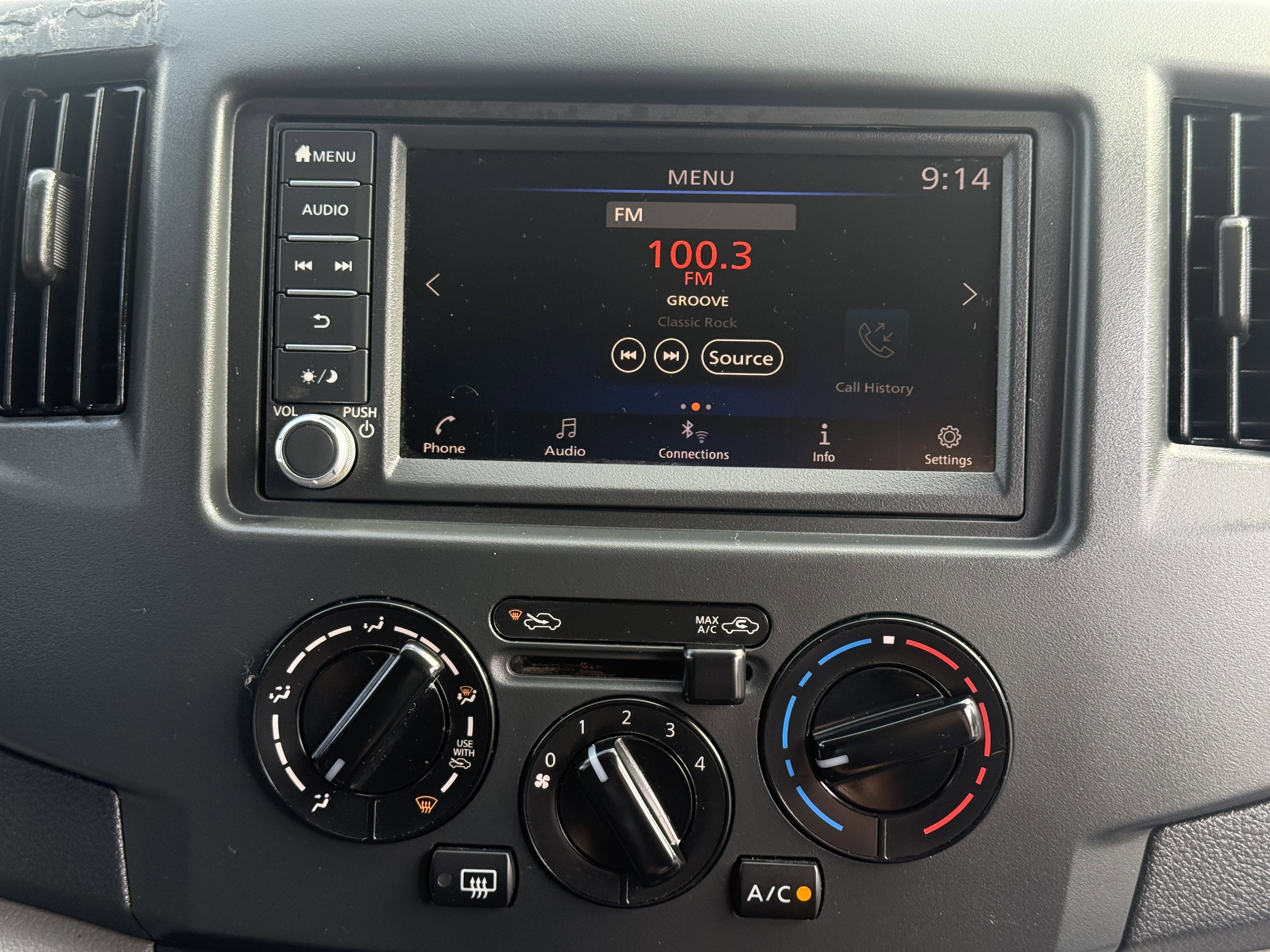 Used 2020 Nissan NV200 SV w/ Back Door Glass Package image 20