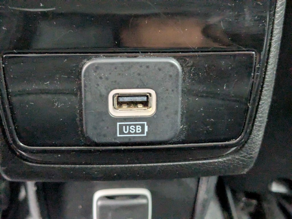 Used 2022 Jeep Compass Latitude AWD/4WD image 16