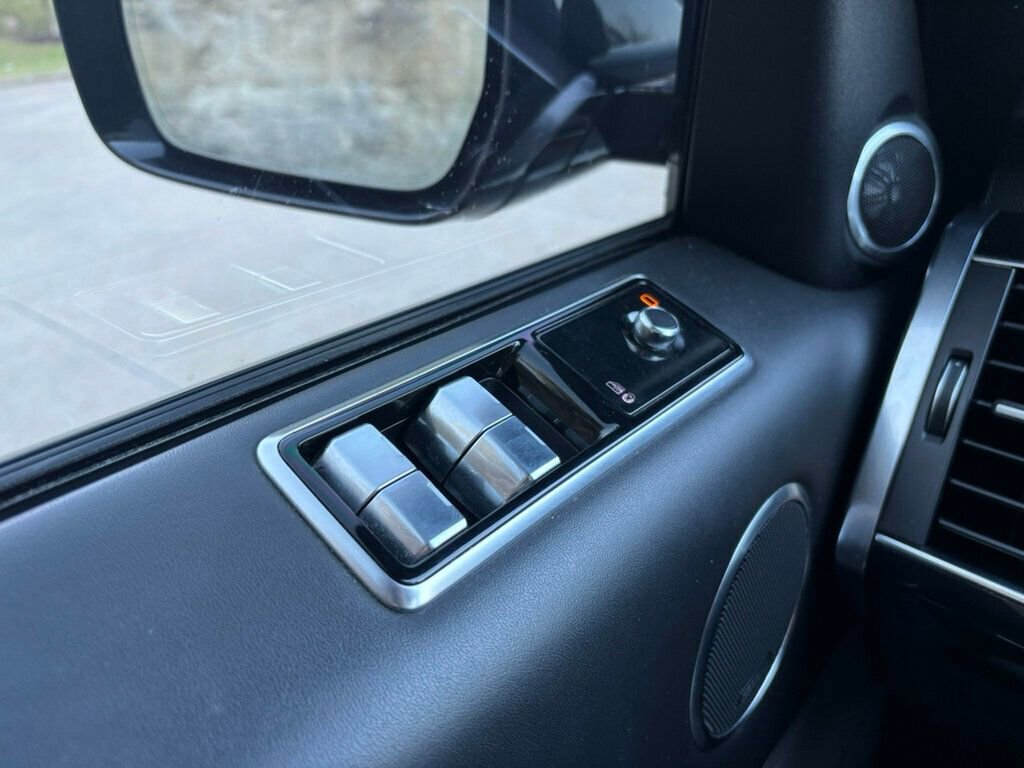 Used 2021 Land Rover Range Rover Sport HSE Dynamic image 31