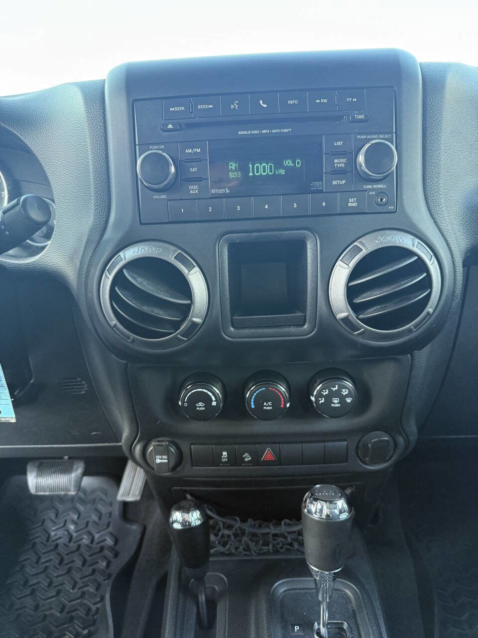 Used 2012 Jeep Wrangler Unlimited Sport w/ Connectivity Group image 10