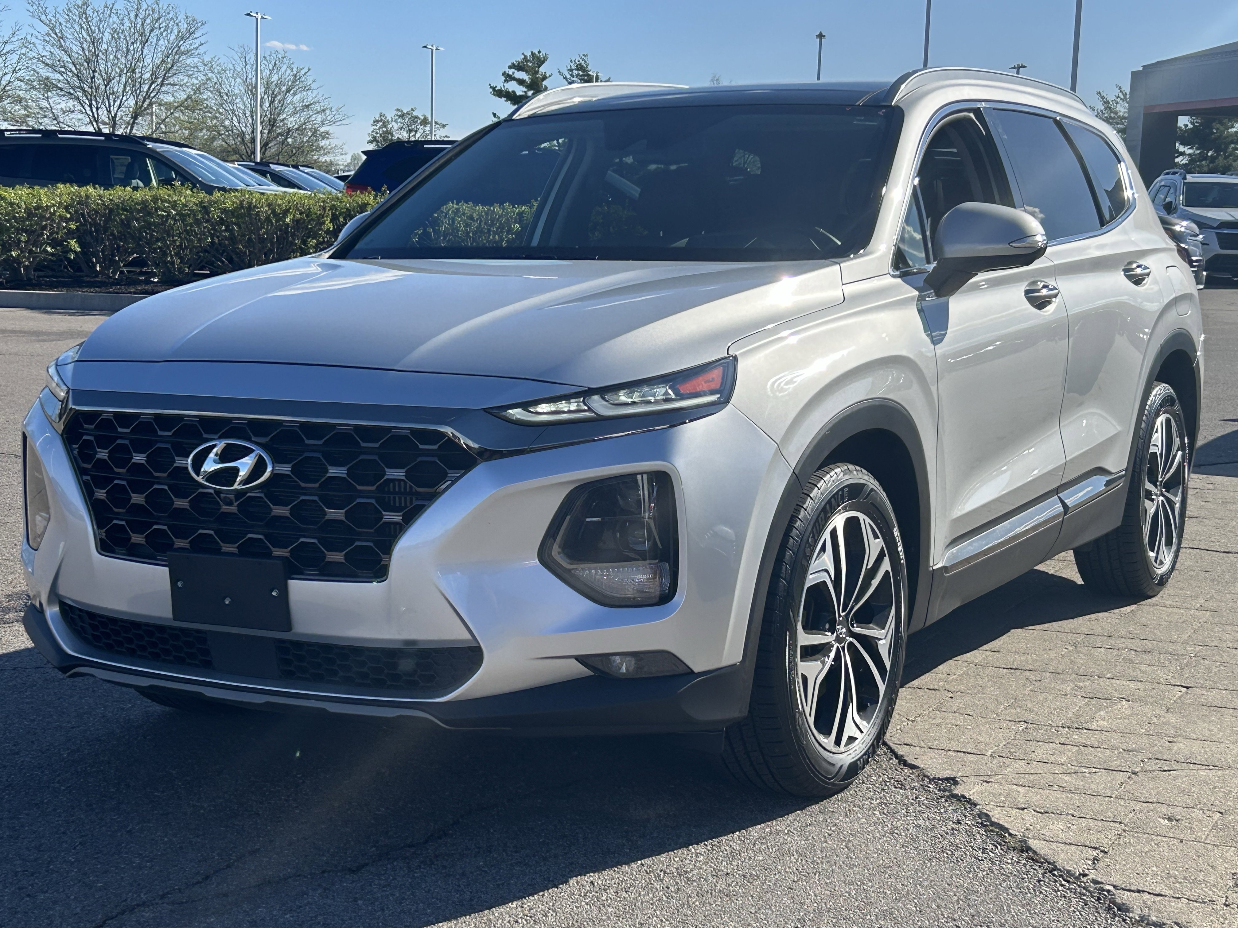 Used 2020 Hyundai Santa Fe Limited AWD/4WD image 3