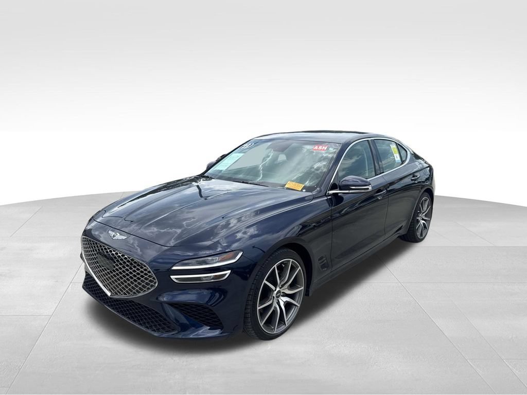 Used 2023 Genesis G70 2.0T RWD image 3