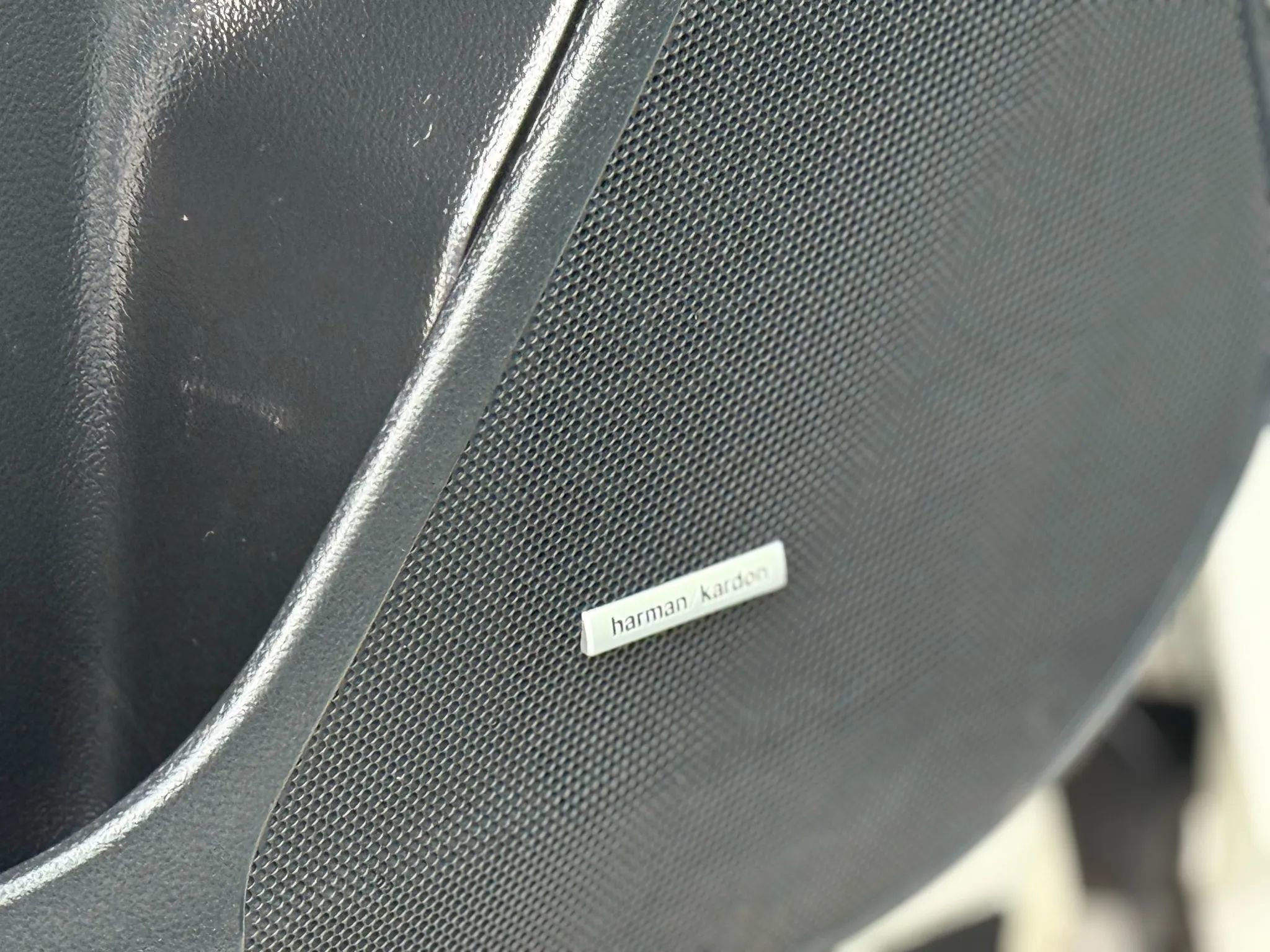 Used 2015 Subaru Forester 2.5i Touring w/ Popular Package #2 image 20