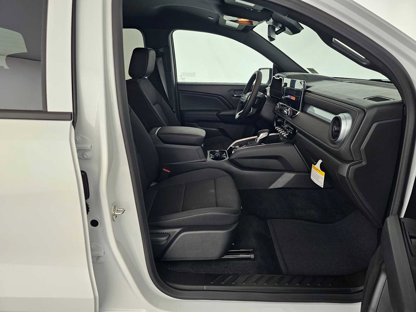 New 2026 Chevrolet Colorado LT image 10