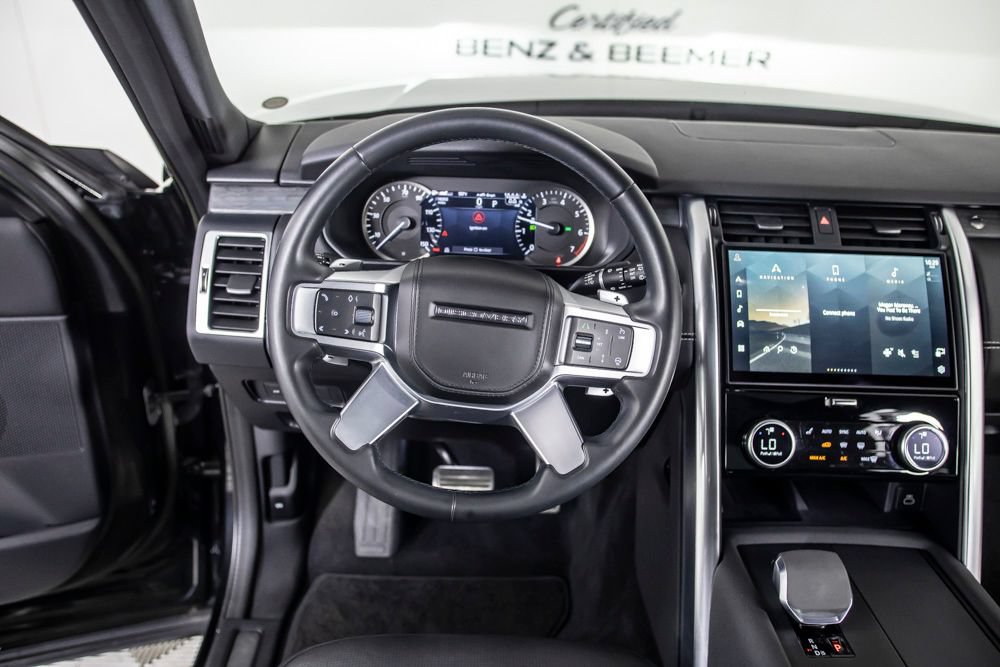 Used 2023 Land Rover Discovery HSE R-Dynamic AWD/4WD image 27