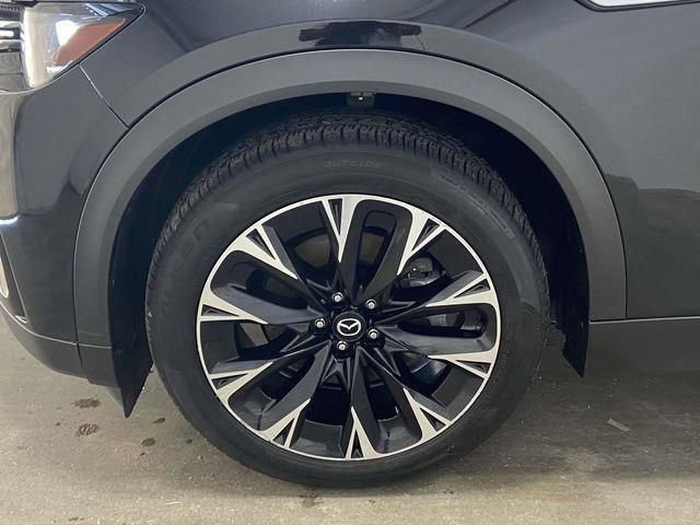 Used 2024 MAZDA CX-90 Plug-In Hybrid w/ Premium Pkg image 7