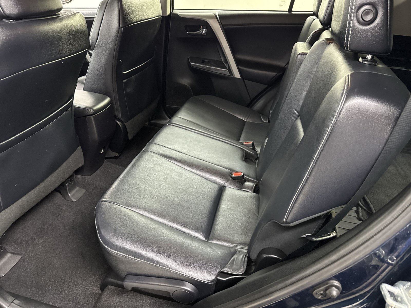 Used 2017 Toyota RAV4 Platinum AWD/4WD image 36