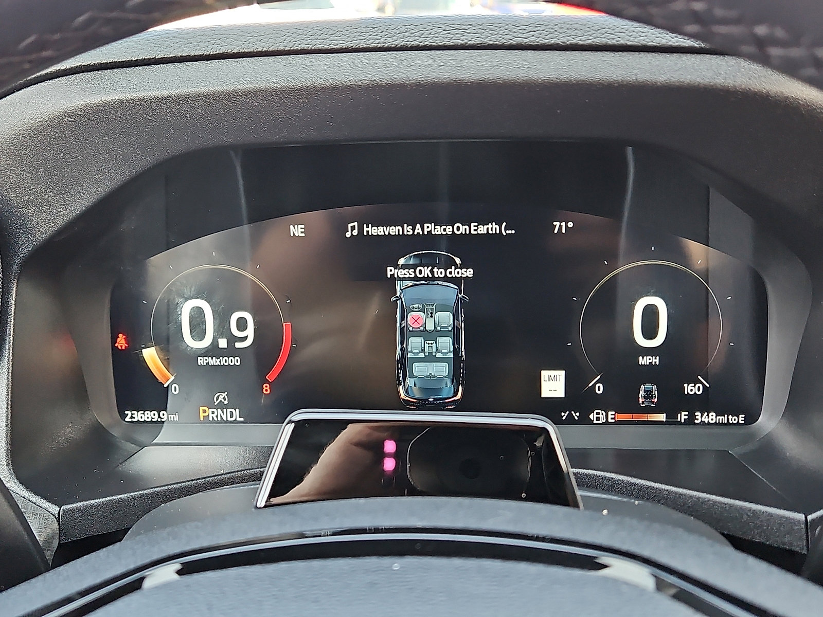 Used 2025 Ford Explorer Platinum w/ LUX Leather Package image 20