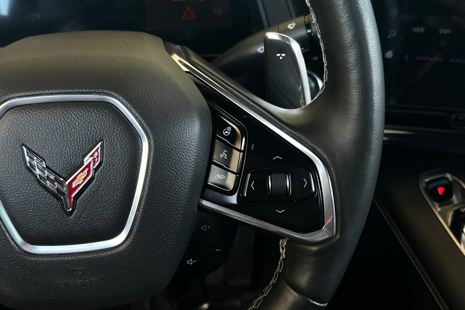 Used 2024 Chevrolet Corvette Stingray Preferred Conv w/ Stealth Interior Trim Package RWD image 26