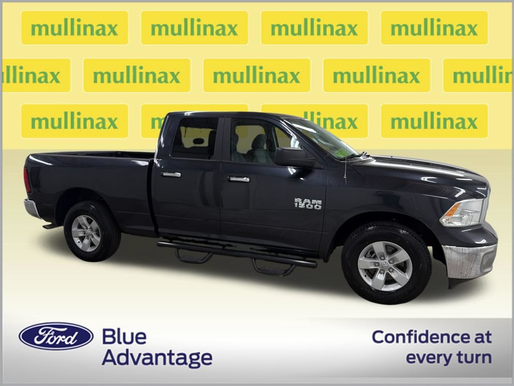 Used 2017 RAM 1500 Classic SLT RWD image 2