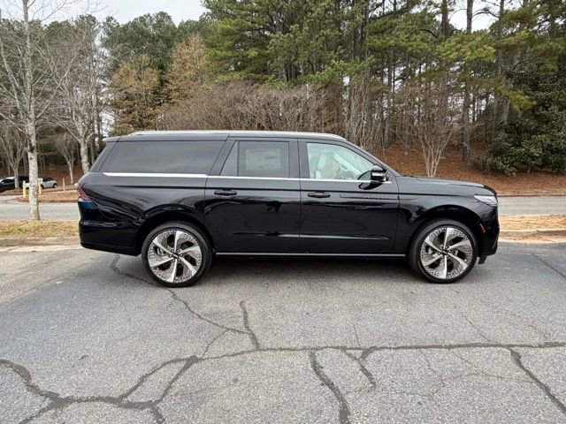 New 2025 Lincoln Navigator L Black Label image 6