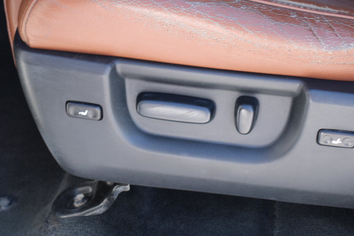 Used 2017 Toyota Sequoia Platinum RWD image 14
