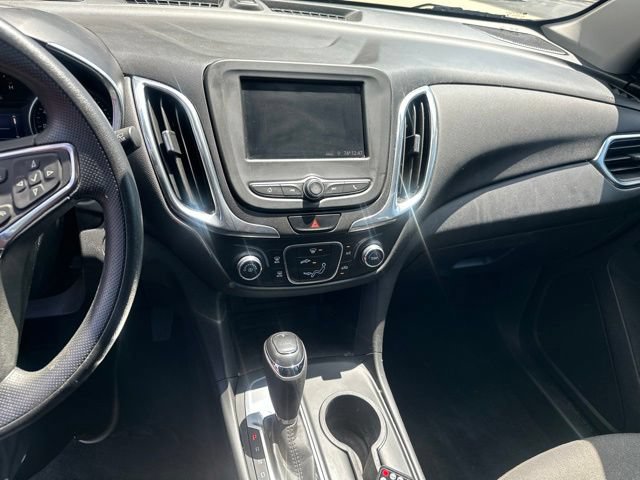 Used 2020 Chevrolet Equinox LT FWD image 16