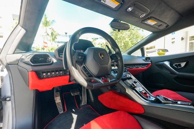 Used 2015 Lamborghini Huracan LP 610-4 AWD/4WD image 64