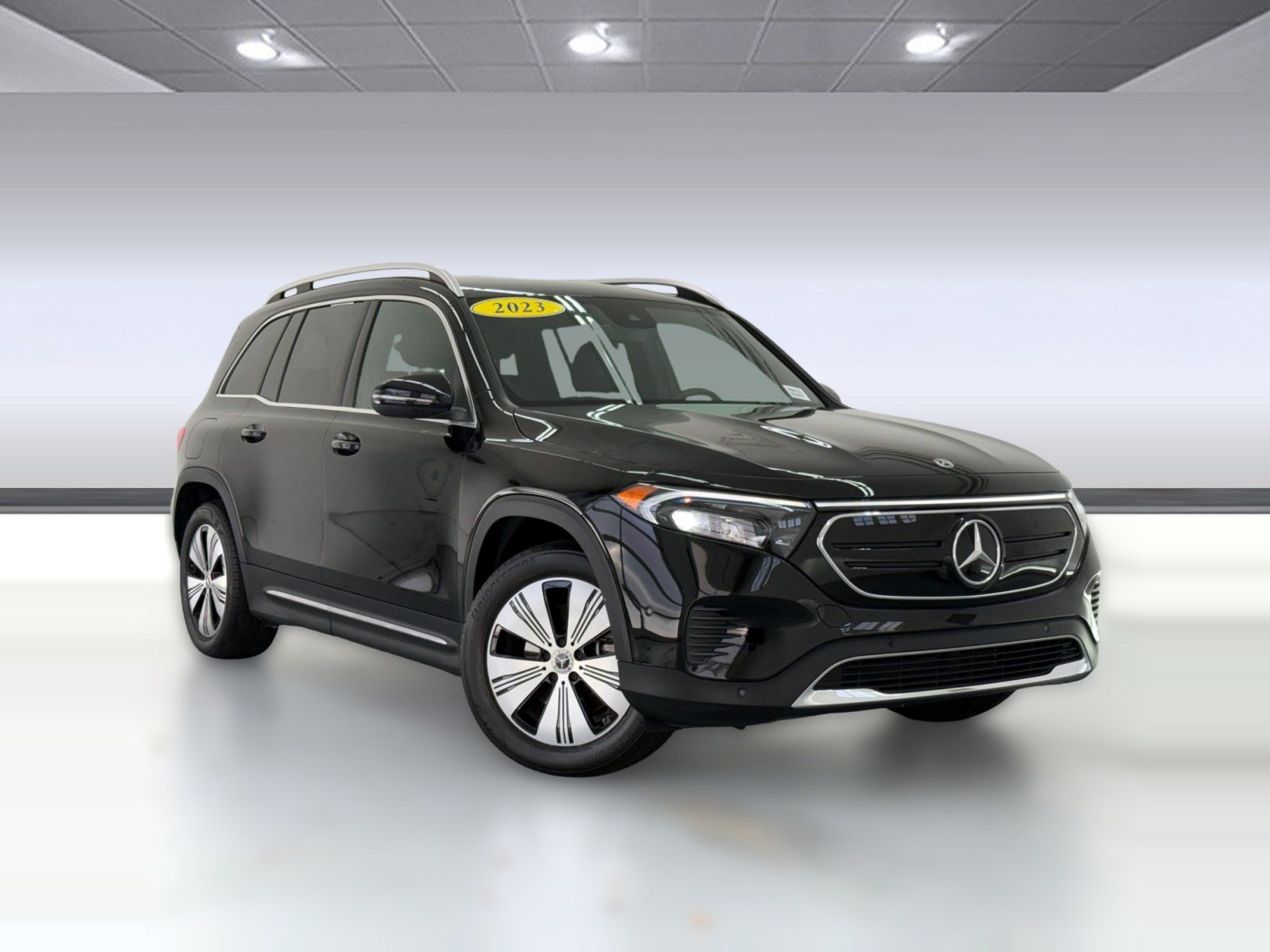 Used 2023 Mercedes-Benz EQB 300 4MATIC image 6