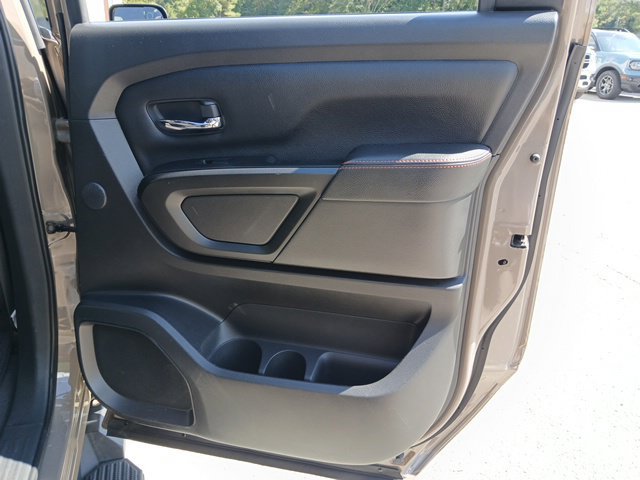 Used 2021 Nissan Titan PRO-4X w/ Pro-4x Convenience Package AWD/4WD image 27