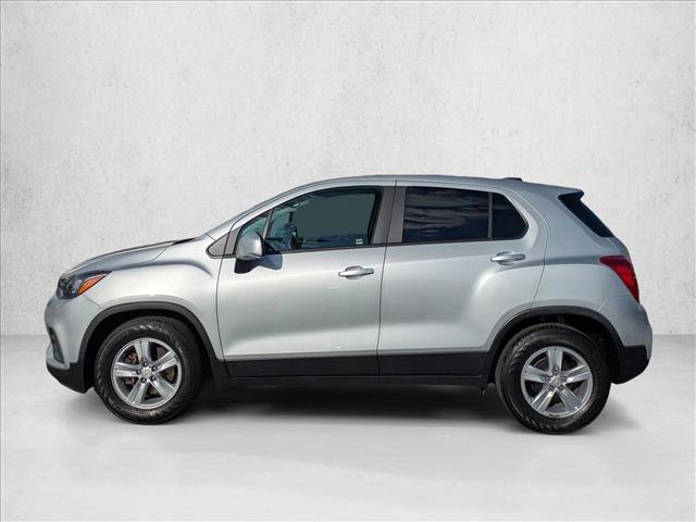 Used 2022 Chevrolet Trax LS w/ Tint and Cruise Package image 9