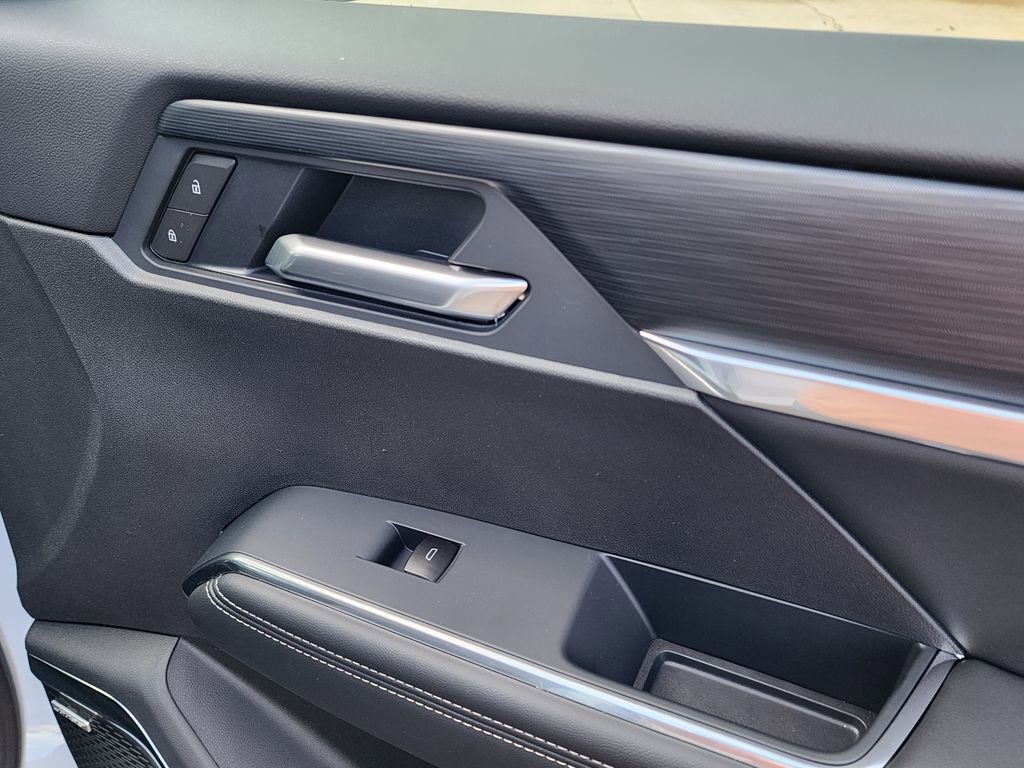 New 2026 GMC Acadia Elevation image 41