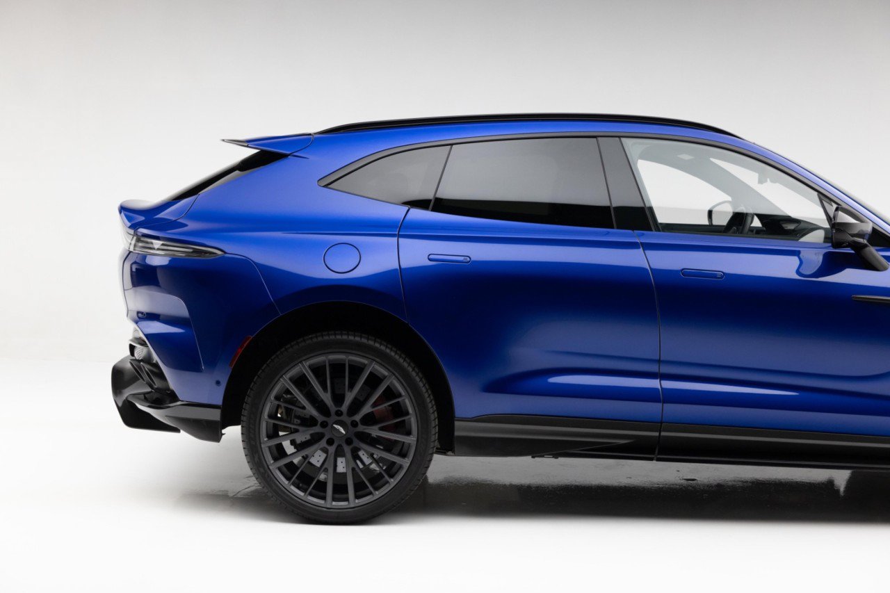 Used 2023 Aston Martin DBX 707 AWD/4WD image 21