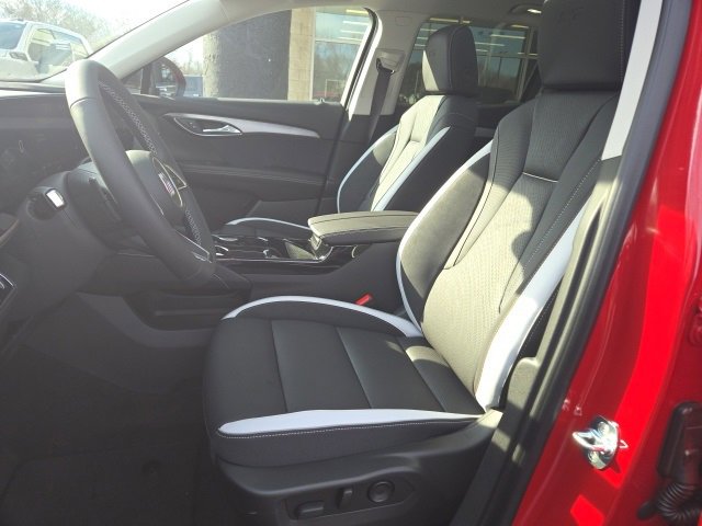 New 2025 Buick Envision Sport Touring image 6