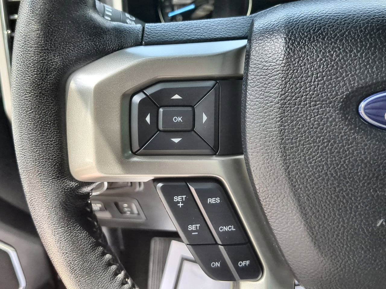 Used 2020 Ford F150 Lariat AWD/4WD image 34