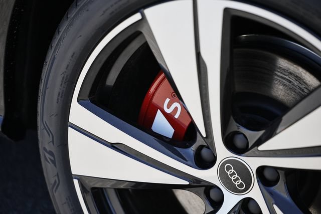 New 2026 Audi SQ5 Premium Plus AWD/4WD image 5