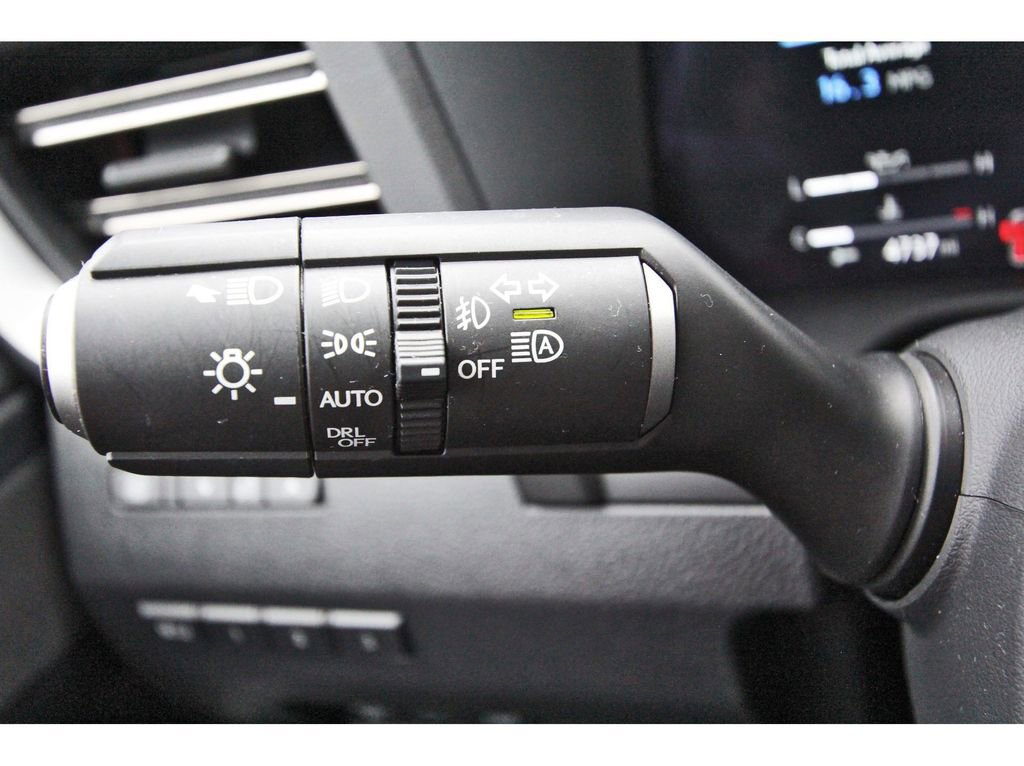 Used 2024 Lexus GX 550 w/ Accessory Package (2T) AWD/4WD image 17