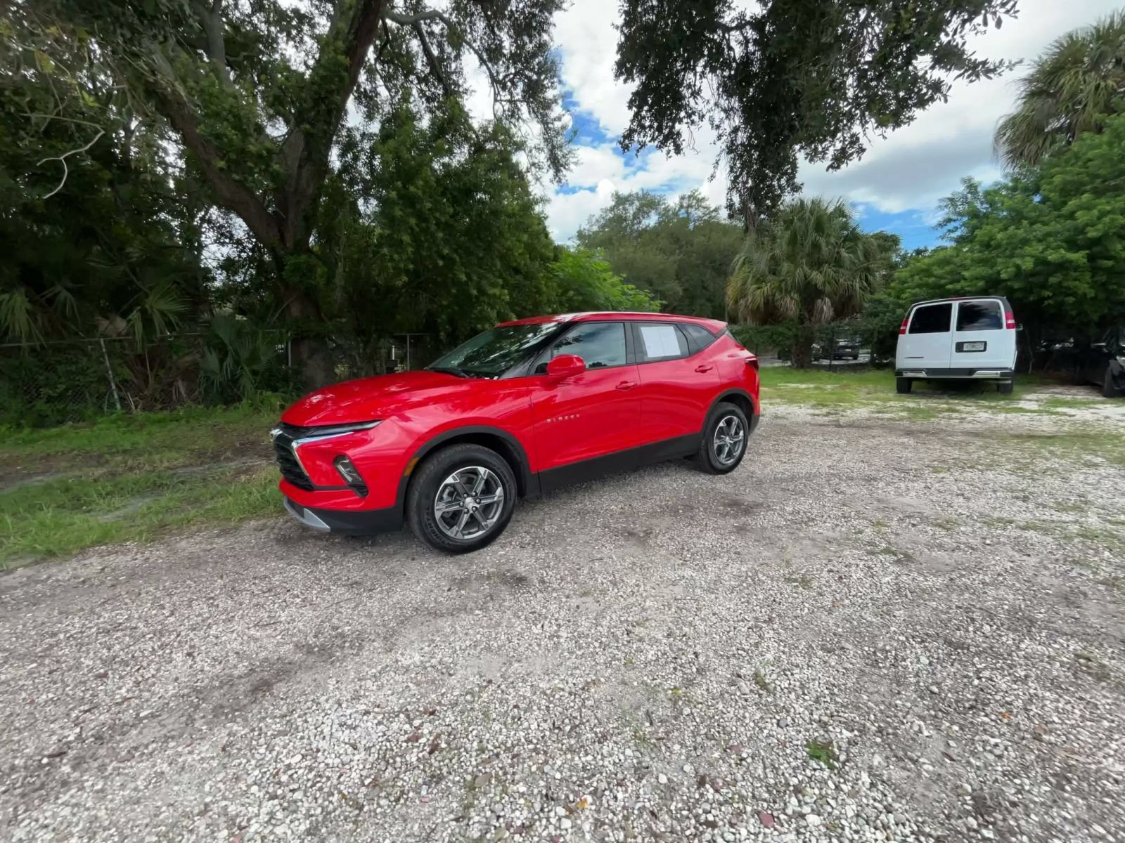 Used 2026 Chevrolet Blazer LT FWD image 7