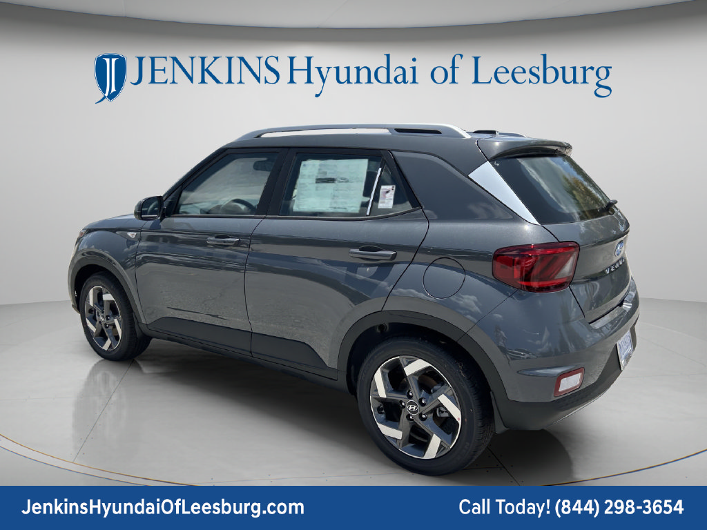 New 2026 Hyundai Venue SEL FWD image 7