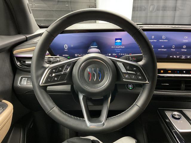 Used 2025 Buick Enclave Preferred w/ LPO, All-Weather Package image 18