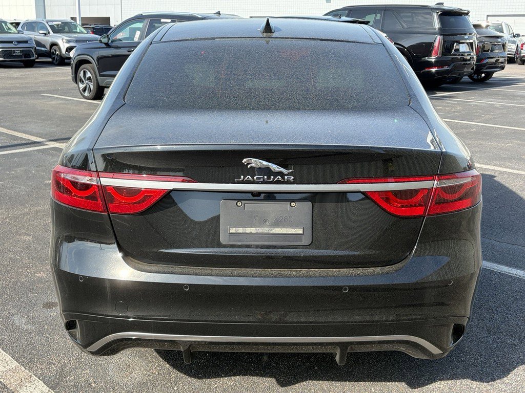 Used 2024 Jaguar XF R-Dynamic SE image 3