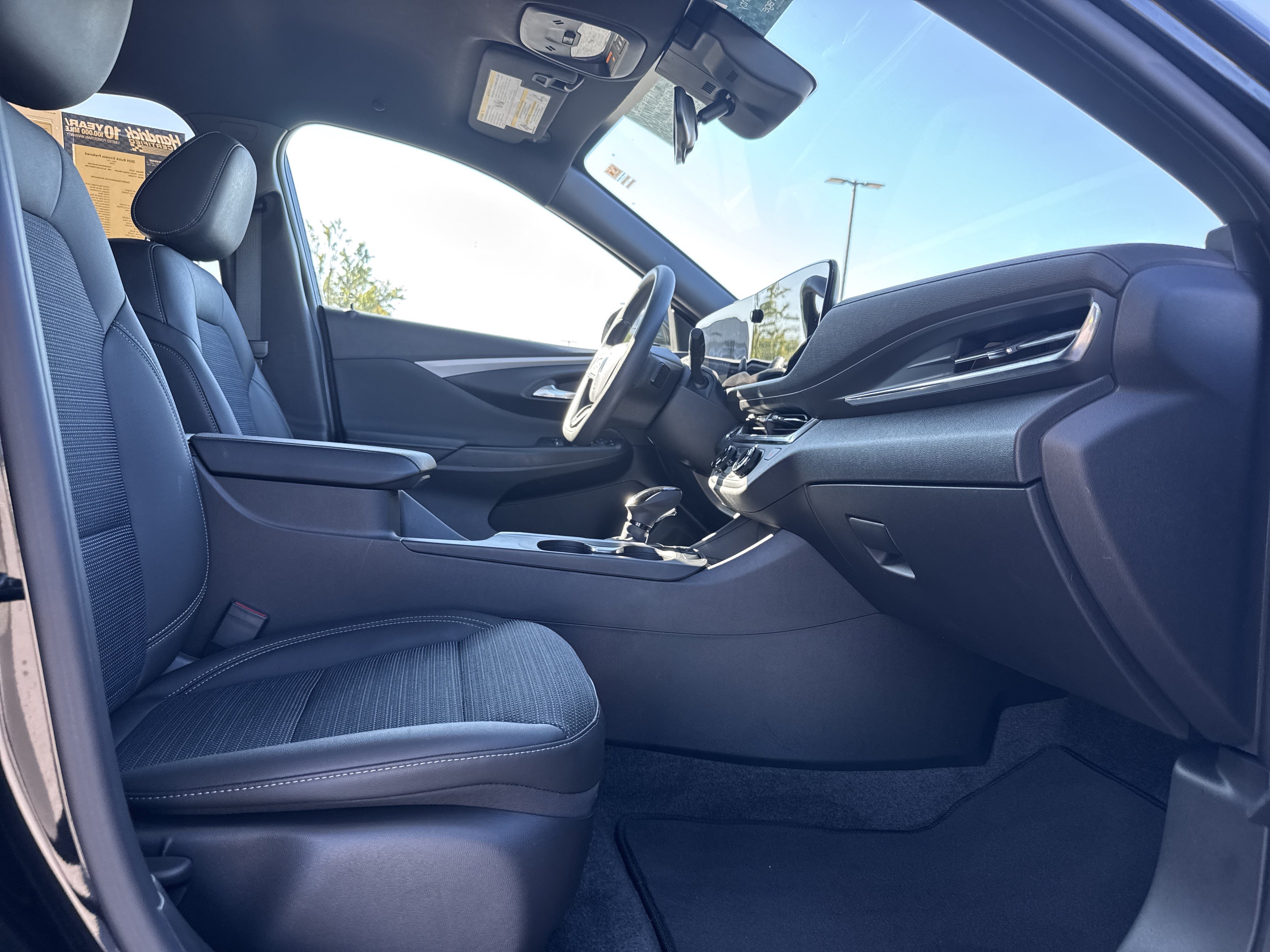 Used 2024 Buick Envista Preferred w/ Convenience II Package FWD image 29